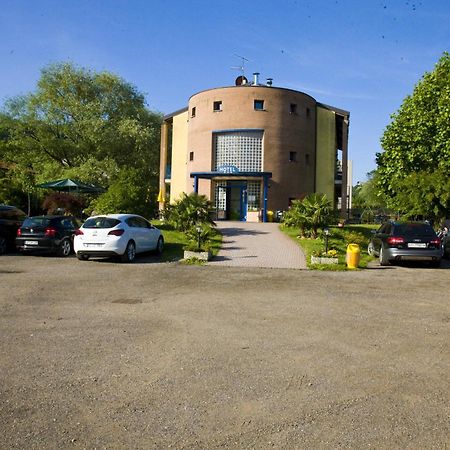 Hotel Il Canneto Порто Черезио Екстериор снимка