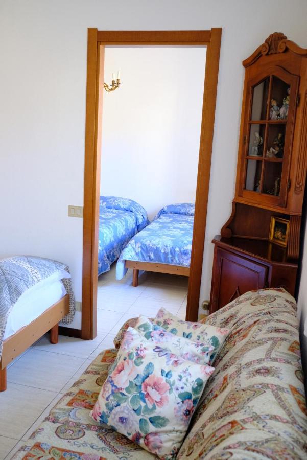 Hotel Il Canneto Порто Черезио Екстериор снимка